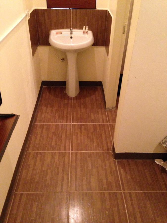 Studio 27 Inn Piarco Экстерьер фото